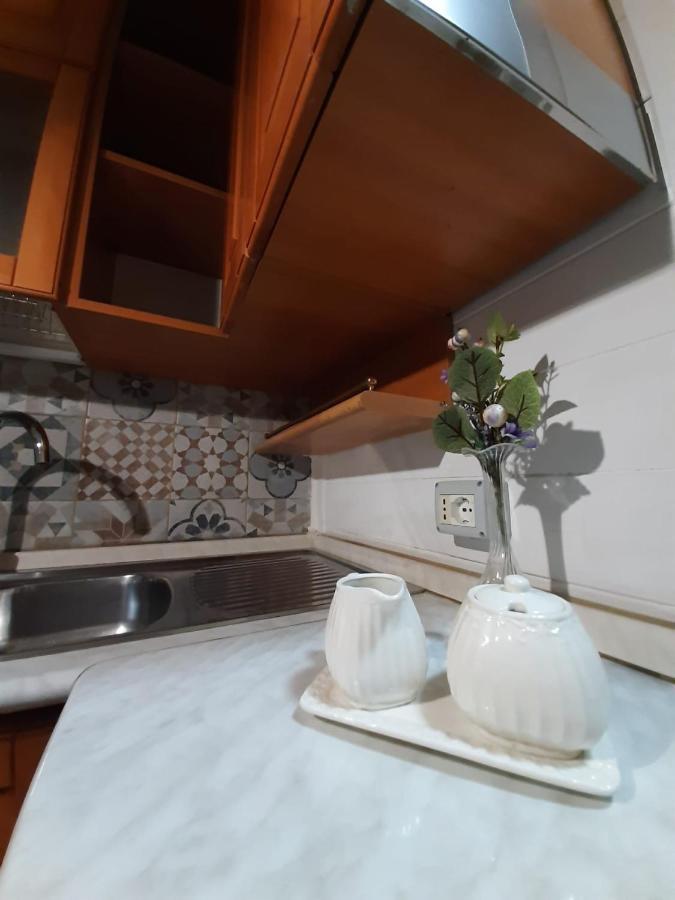 Holiday House Nel Cuore Di Бари Екстериор снимка