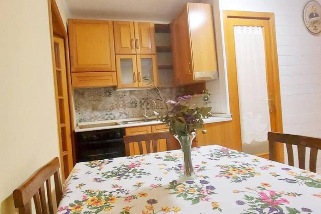 Holiday House Nel Cuore Di Бари Екстериор снимка